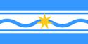 Flag of Alto-Jyzhea, 2 blue bands on either vertical side, a 7-pointed star in the middle with a wavy blue line going through the star